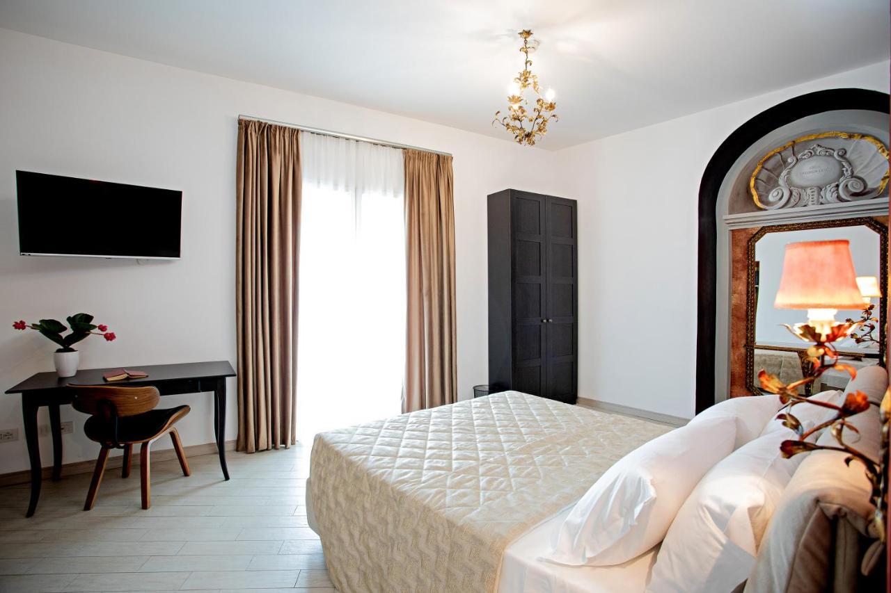 Ludus Rooms Рим Екстериор снимка